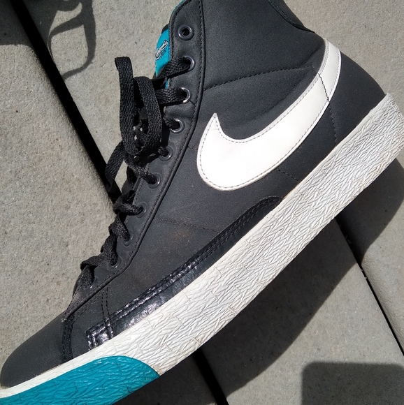 Nike sneakers Lady legends crew Size 12 - Picture 2 of 9